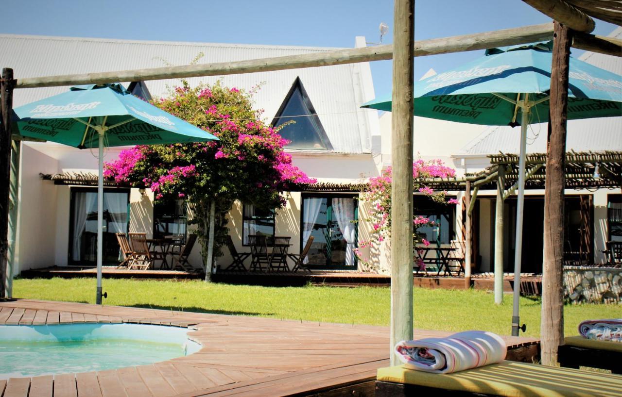 Tortoise Trail Lodge Лангебан Екстериор снимка