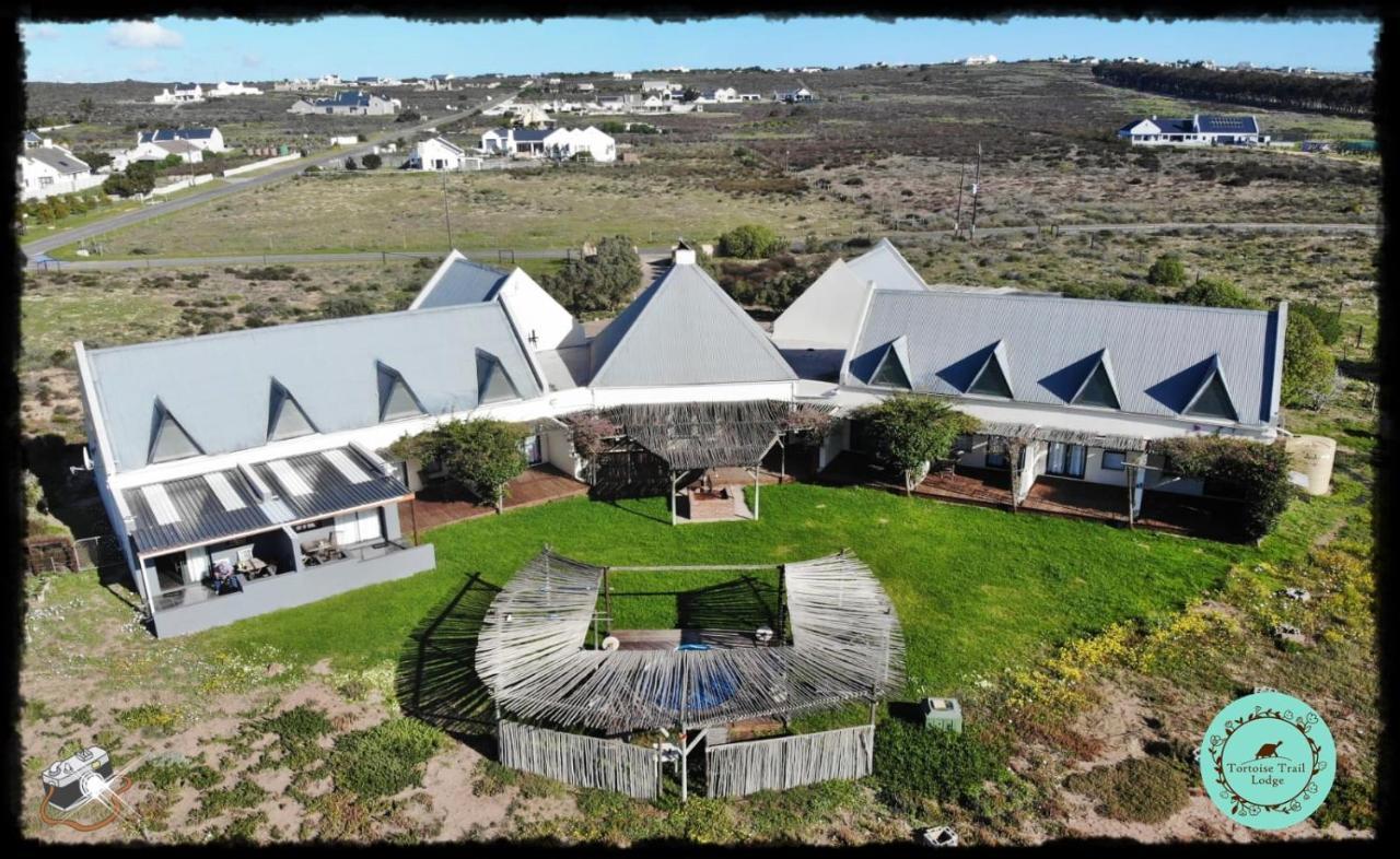 Tortoise Trail Lodge Лангебан Екстериор снимка
